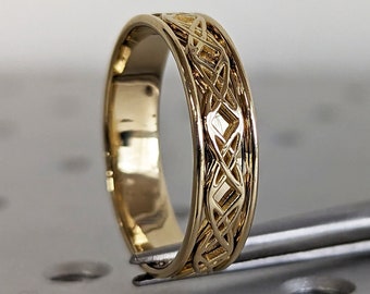 Gold Celtic Band, Mens Celtic Ring, Celtic Wedding Band, Womans Ornate Celtic Norse Ring, Viking Ring, Warrior Ring Band, 14k Yellow Gold