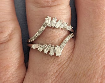 Set di anelli da sposa Art Déco in oro massiccio / Anello impilabile curvo / Fede nuziale sottile con moissanite baguette rotonda e affusolata