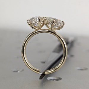 2.5 Carat Double Stone Engagement Ring Two Pear Cut Lab Diamond Two Stone Wedding Ring 14K/18K White Yellow Rose Black Gold Tot Et Moi Ring