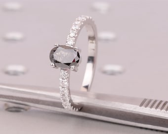 Salt and Pepper Diamond Ring, Oval Engagement Ring with Natural Diamond, Lab Grown Diamond or Moissanite Side Stones, 14K Gold Jewelry Gift
