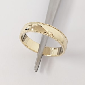 14k Solid Gelb Gold Gewölbter Ehering | 5 mm Goldring | Classic Dome Comfort Fit Ehering | Schlichter Breiter Ehering für Ihn