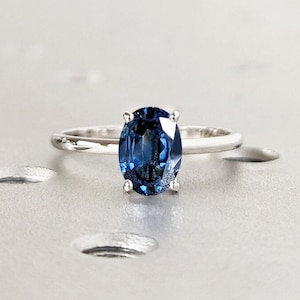 Oval Cut Blue Lab Sapphire Engagement Ring / Oval Shape Lab Grown Blue Sapphire Ring / Oval Solitaire Ring / 4 Prong Setting Minimalist Ring