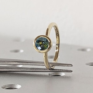 One of a Kind Montana Sapphire Ring, Blue Sapphire Diamond Cluster Ring, Vintage Inspired Blue Sapphire Engagement Ring, 14K Gold Green Teal