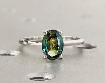 Anello di fidanzamento con zaffiro pavone a taglio ovale / Anello solitario con zaffiro verde acqua blu ovale / Anello a taglio ovale / Impostazione a 4 punte / Anello minimalista