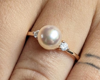 Pearl Engagement Ring | 14K Gold Akoya Pearl Ring for Women | Vintage Wedding Ring | Unique Bridal Jewelry