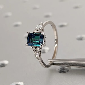 1CT Emerald Cut Teal Sapphire Engagement Ring, Montana Sapphire Vintage Diamond Cluster Blue-Green Sapphire Wedding Anniversary Gift for Her