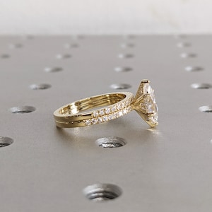 Marquise Engagement Ring, Marquise Lab Grown Diamond, Bridal Set Engagement Ring, Wedding Ring, Anniversary Ring, 14K Solid Yellow Gold Ring