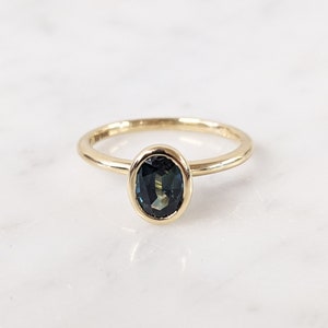 One of a Kind Montana Sapphire Ring, Blue Sapphire Diamond Cluster Ring, Vintage Inspired Blue Sapphire Engagement Ring, 18K Gold Green Teal