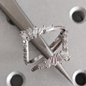 14K White Gold V-Shaped Diamond Wedding Ring Set | Round, Tapered Baguette cut Lab Created Diamond Bridal Jewelry | Gift for Women