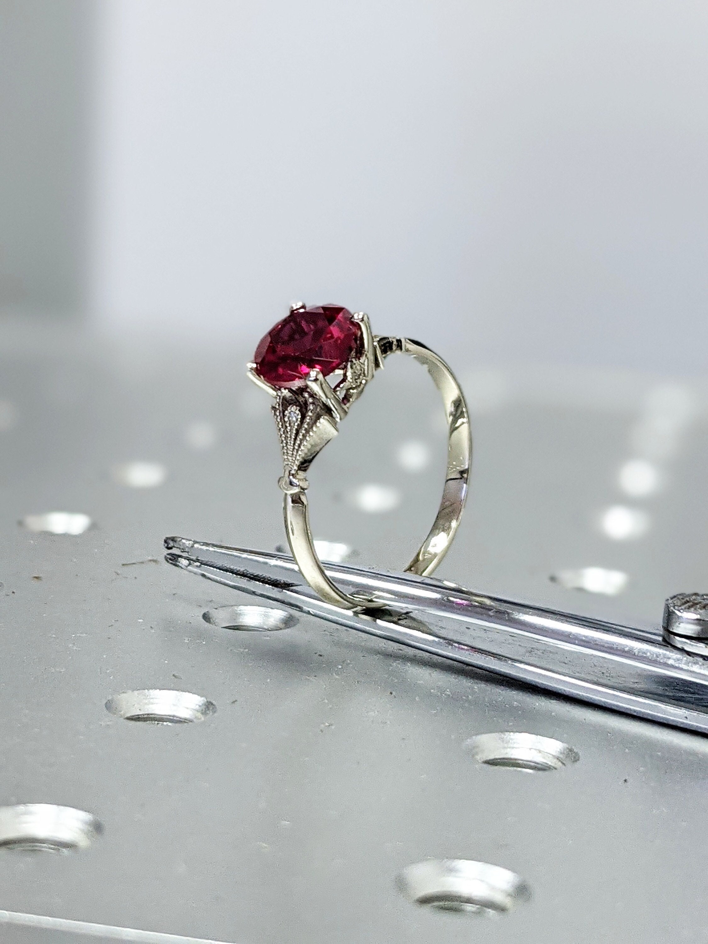 Bewitching Ruby Diamond Ring - Alapatt Diamonds