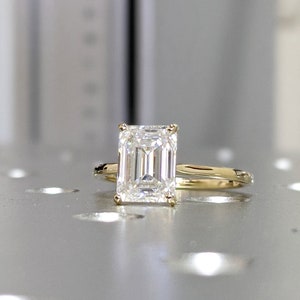 2.5 Carat Emerald Cut Solitaire Engagement Ring, Emerald Cut Engagement ...