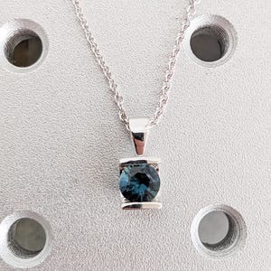 Blue Green Sapphire Necklace Pendant, Dainty Gold Necklace, Personalized Necklace for Women, Birthstone Necklace for Mom, Everyday Necklace
