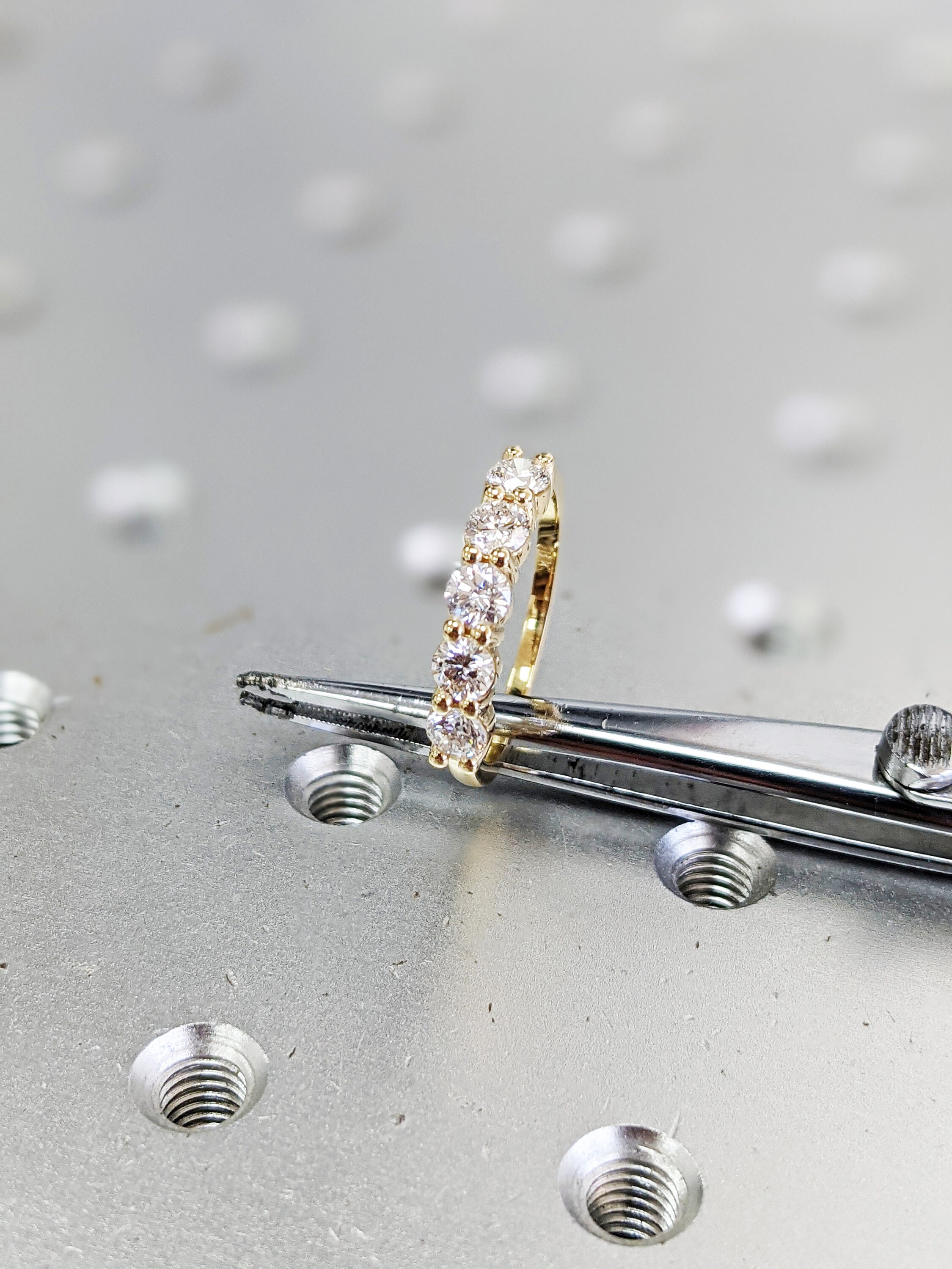 1 Carat 5 Stone Diamond Anniversary Ring Band 18K Yellow