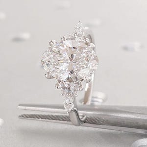 Oval Cut Moissanite Cluster Engagement Ring - 14K Solid Gold Oval Cluster Ring - Art Deco Cluster Promise Ring - Vintage Style Cocktail Ring