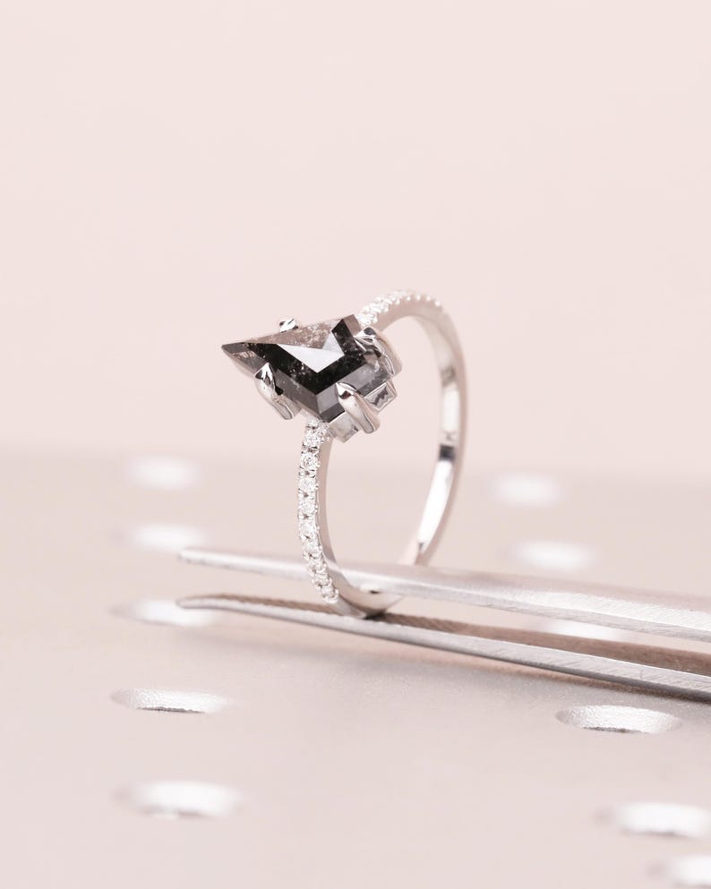 Kite Cut Salt and Pepper Diamond Engagement Ring, Vintage Solid White Gold Diamond Wedding Ring, Art Deco Anniversary Promise Ring for Women