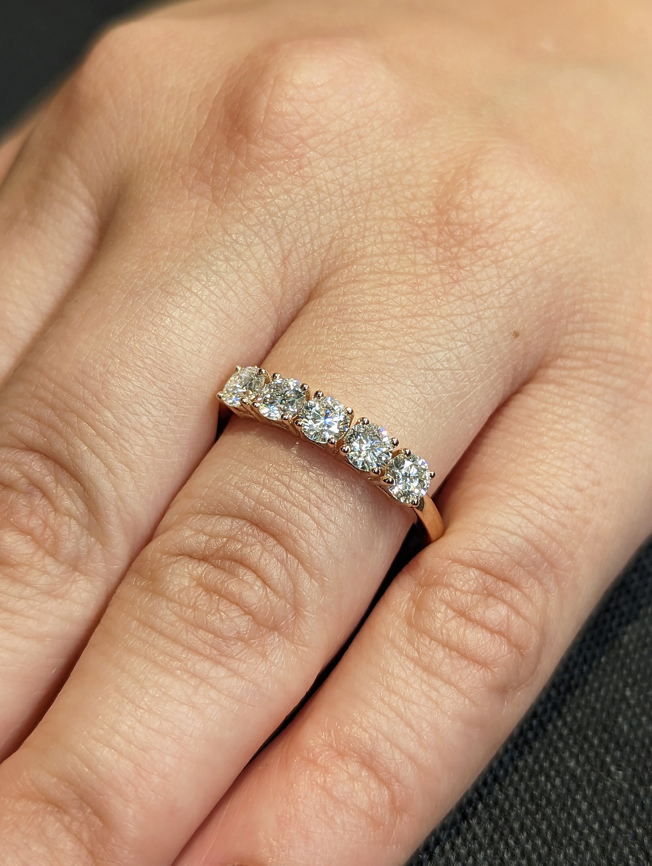 5 year anniversary ring for her deals