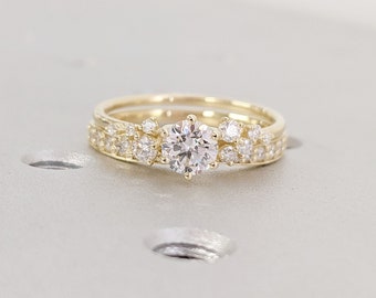 14K oro amarillo redondo incoloro Moissanite anillo de propuesta única / pajarita a juego diamante mujeres banda de boda / anillo de diamantes ventisqueros
