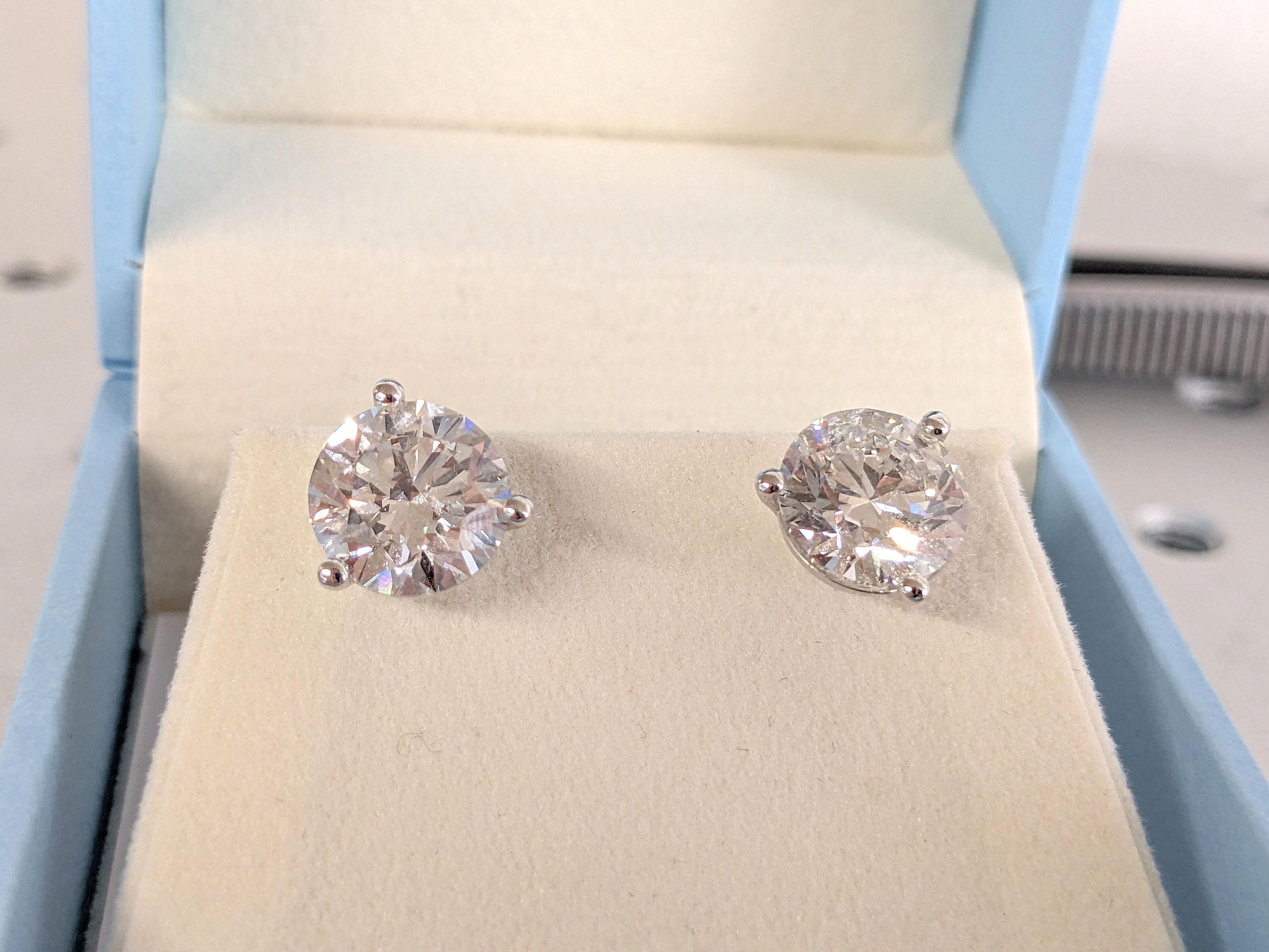 Boucles D'oreilles En Or Blanc 14k Avec Diamants De Culture - 1 Carat Total, Style Stud, Marque Elizabeth Jewelry