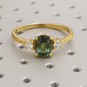 Light Green Sapphire Ring, 14k/18k Yellow Gold Engagement Ring, Unique Gemstone Rings, Oval Ring, Three Stone Engagement Ring, Green Ring