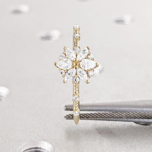 14K Gold Flower Diamond Engagement Ring / Natural Diamond Flower Cluster Ring / Daisy Flower Ring / Dainty Floral Promise Ring Gift for Her