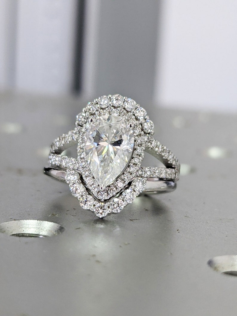 Pear Shaped Moissanite Engagement Ring Set White Gold Gift - Etsy