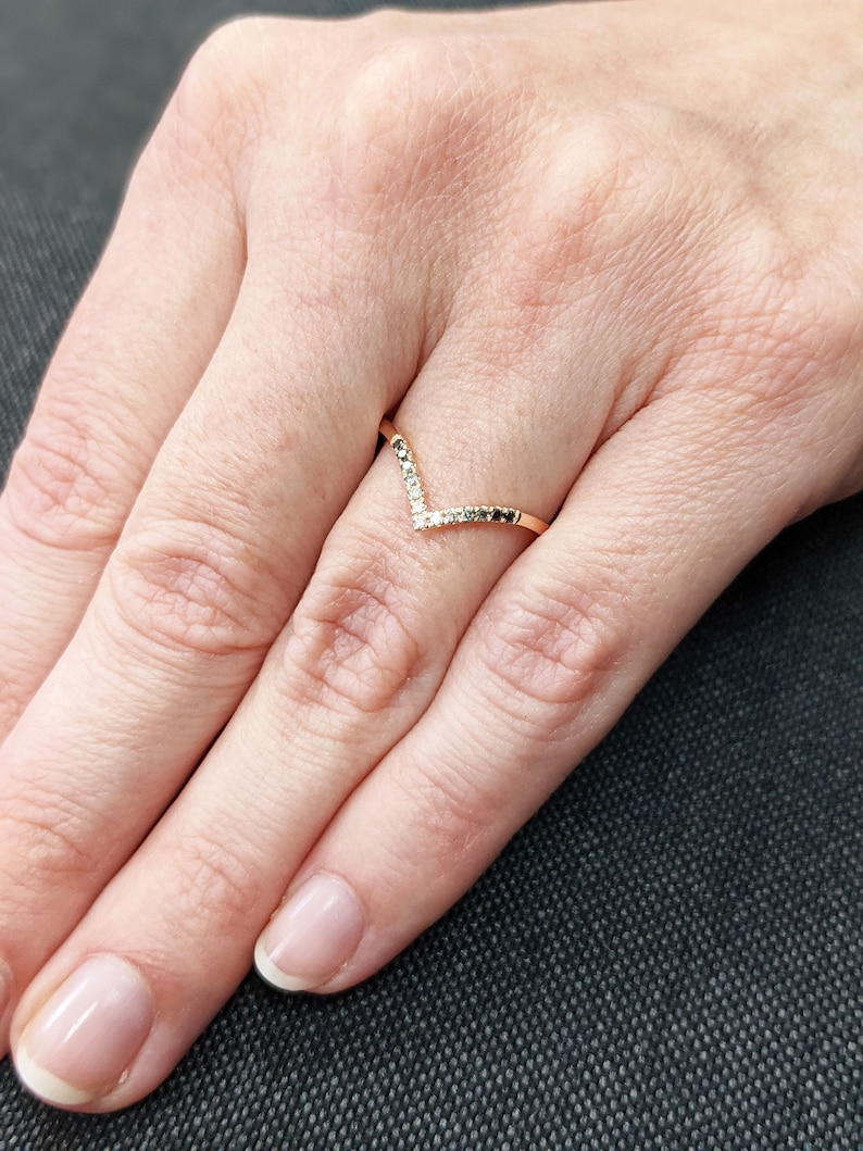 Anillo de compromiso con diamantes de sal y pimienta, anillo de bodas de oro rosa con forma de pera estilo art déco, anillo nupcial antiguo con sal y pimienta. imagen 10