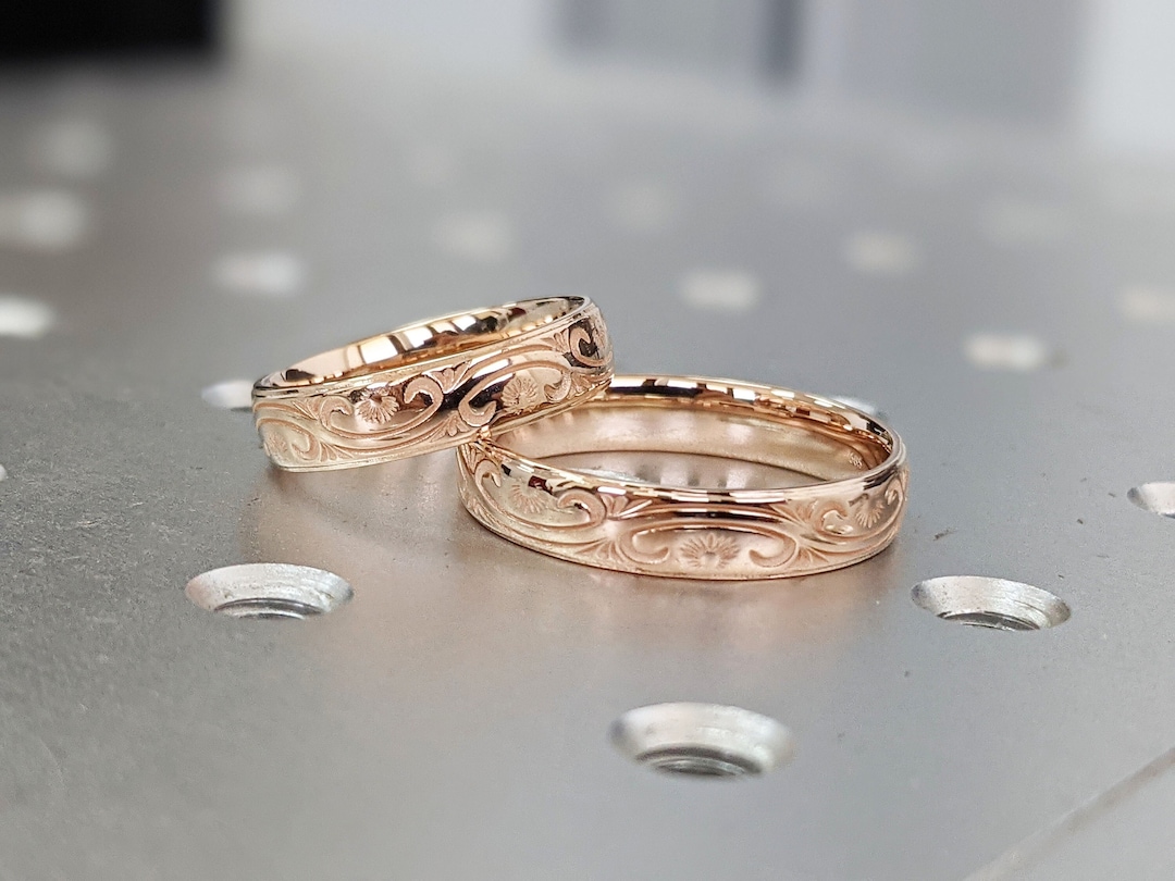 Solid Gold Wedding Rings 14K 18K Solid Gold Wedding Ring for Men & Women, 5mm Rose Gold Mens ...