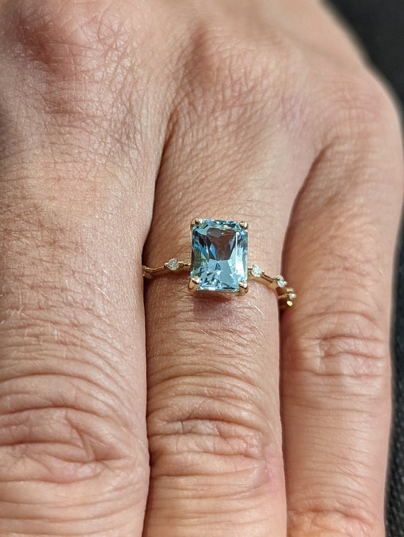 Unique Aquamarine Ring Elegant Engagement Ring Blue Promise - Etsy