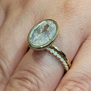 Lünette Set 4ct Oval Moissanite Hochzeit Jahrestag Ring Set | 14K Gelbgold Diamant Hidden Halo Vorschlag Ring | Brautschmuck