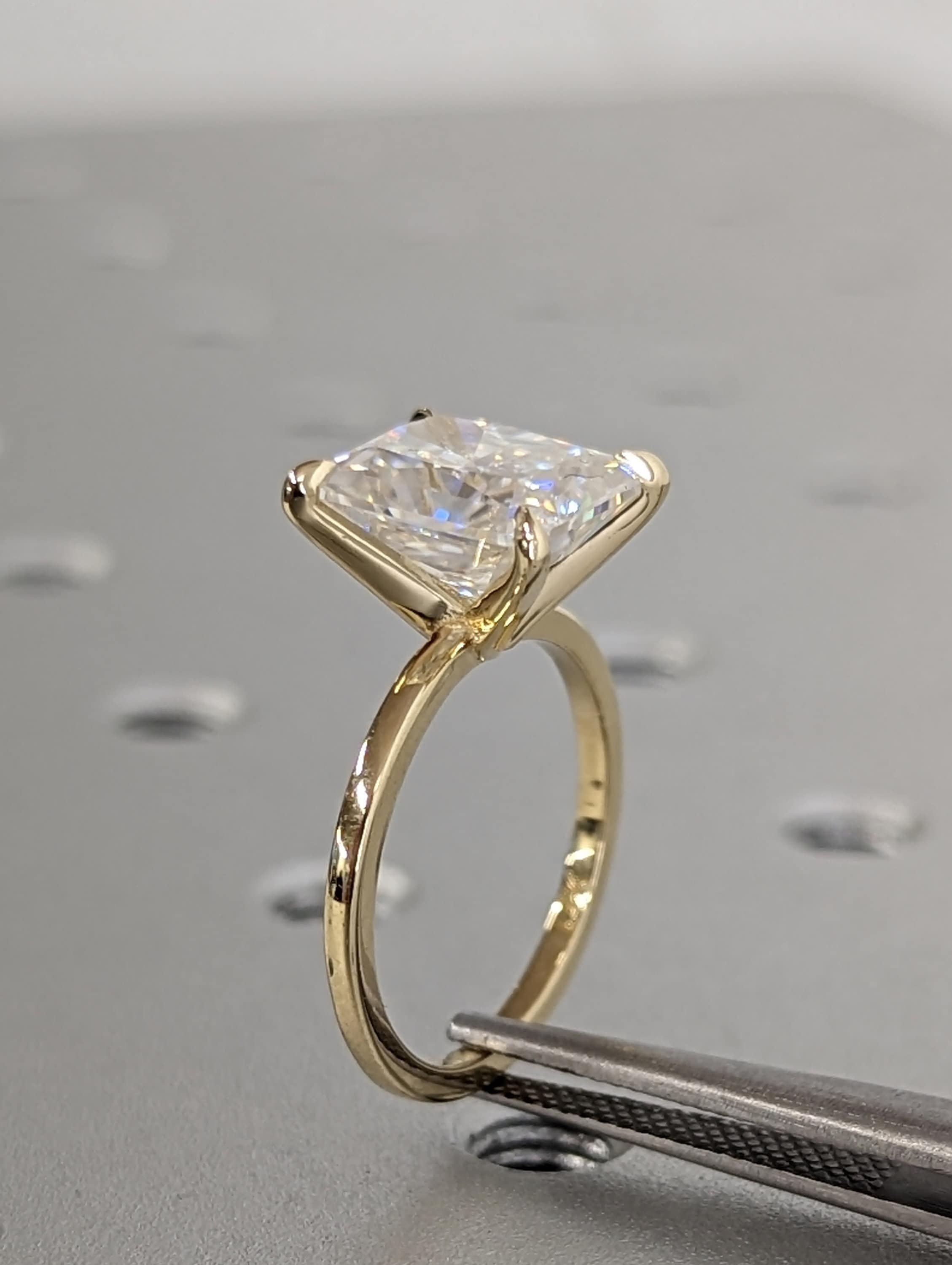 3ct Radiant Cut Lab Diamond Solitaire, 14K Yellow Gold Engagement Ring ...
