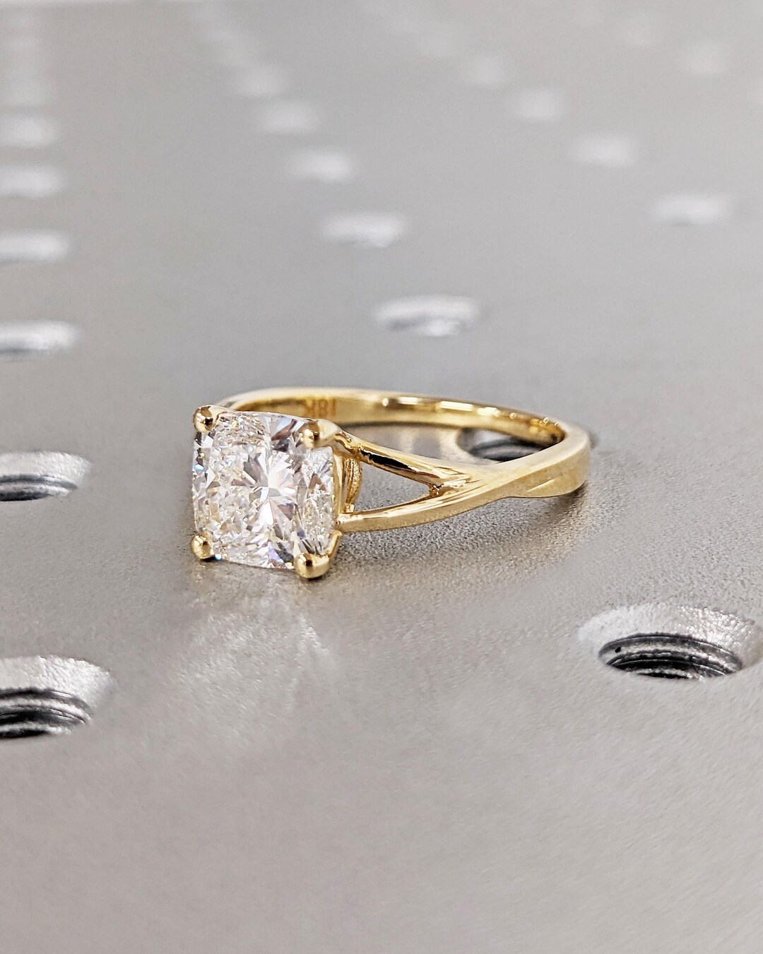 Cushion Cut Moissanite Split Shank Gold Ring Classic Solitaire ...