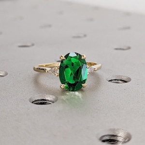 Oval Engagement Ring, Lab Created Emerald Ring, 14k Gold Wedding Anniversary Ring, Dainty Emerald Ring, Birthday Gift, Personalized Ring