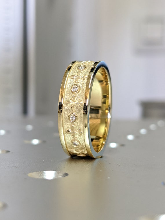 Fleur de lis wedding hotsell ring set