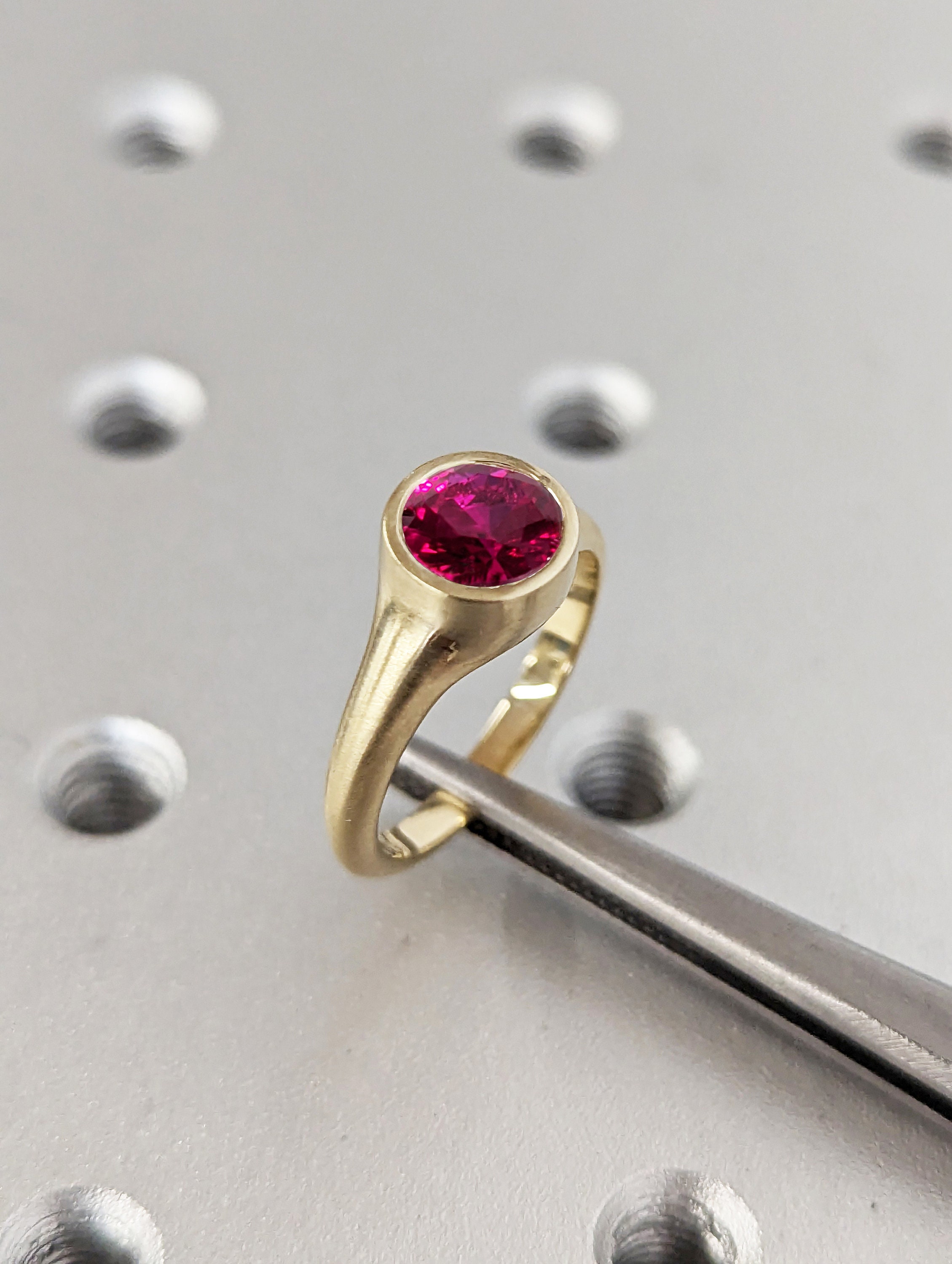 14K Solid Gold Ruby Round Stacking Signet Ring, Gold Ring Bezel Set ...