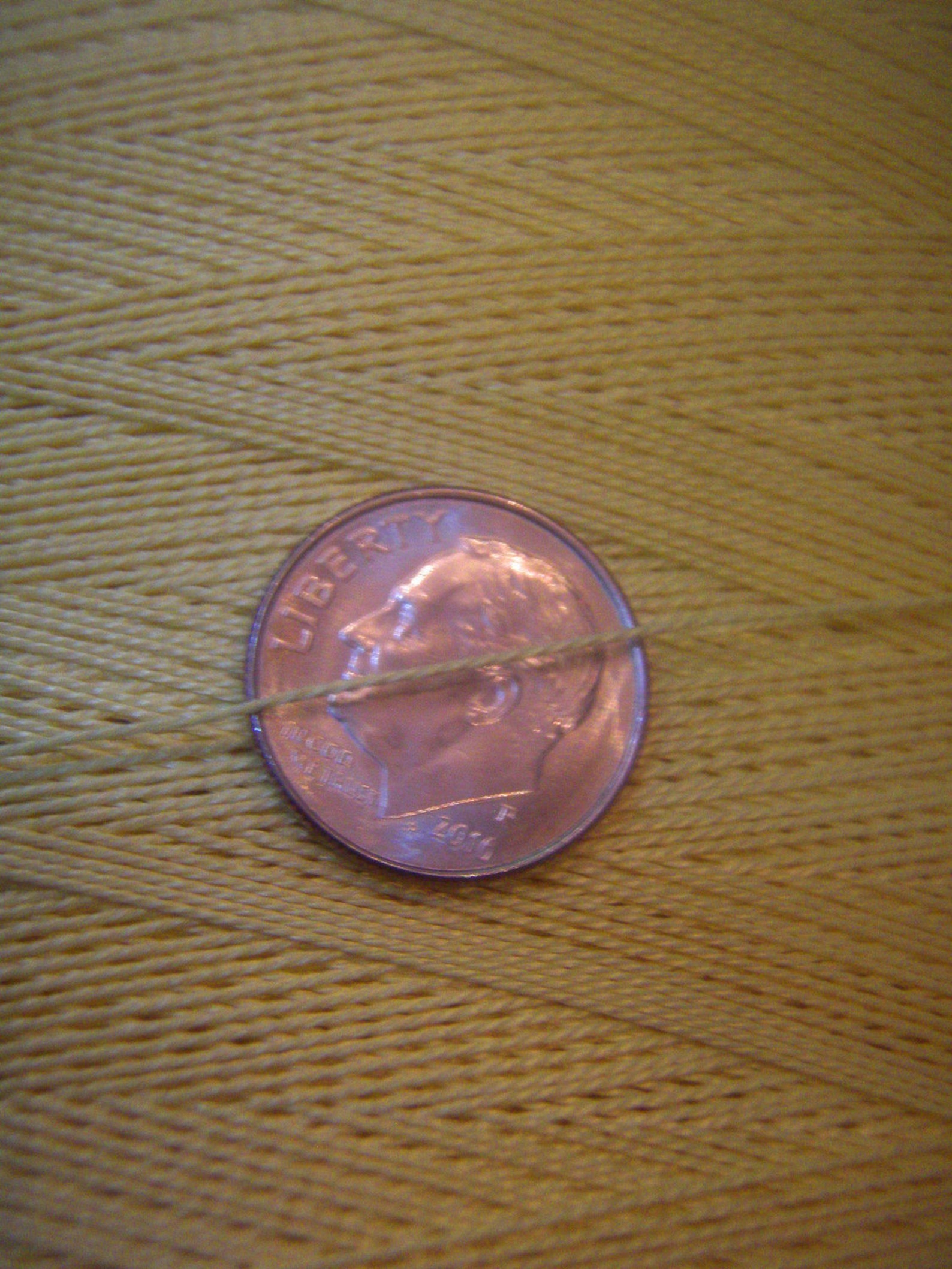 Heavy Dupont® KEVLAR® Thread, TEX 135/3, 40 Lb Strength, for Leather