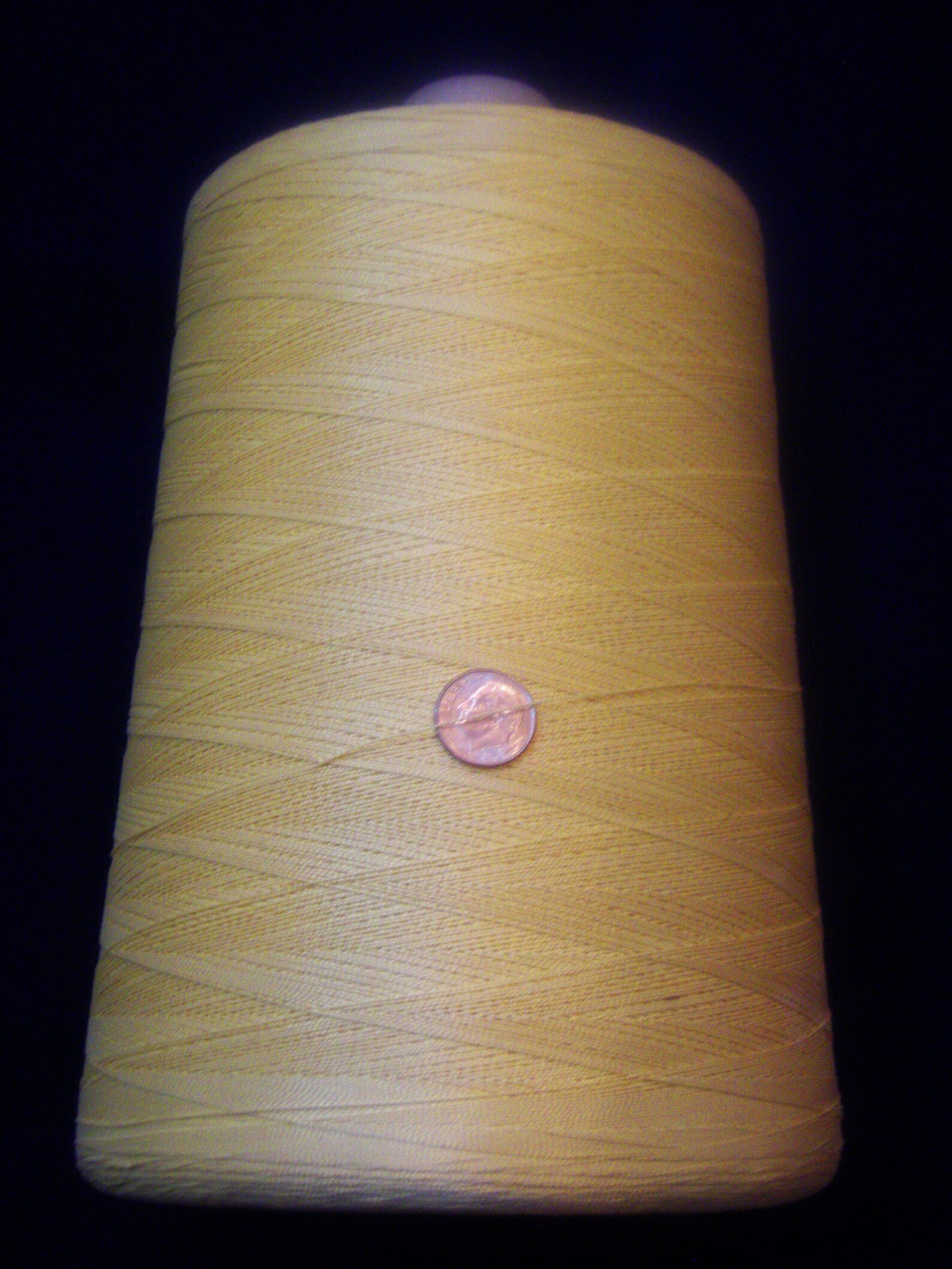 Heavy Dupont® KEVLAR® Thread, TEX 135/3, 40 Lb Strength, for Leather