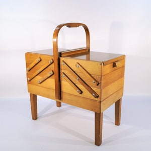 Mid-Century Wooden Sewing Box/Vintage Sewing Box/Accordion Notions Sewing Box