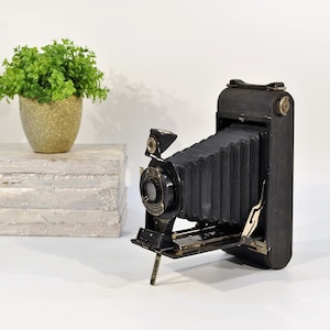 Eastman Kodak Camera /Antique Kodak Autographic Camera/Early 1900s Kodak folding camera. display antiques photo camera