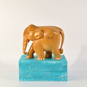 Wood Elephant Statues Hand carved  /African Elephant /Elephants Decor India/Safari Jungle African Art