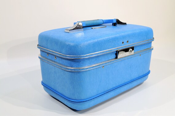 Retro 50's Blue Train Case Airway / Retro Travel C