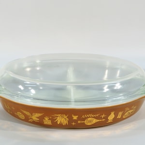 Early American Pyrex Dish In Mint Condition/Mid-century Pyrex Divided  Dish 1.5 qt in Brown & Yellow