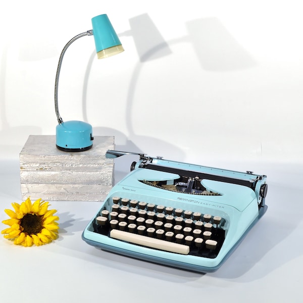 Retro Remington Easy-Riter  Portable Typewriter/ Vintage Aqua Blue Typewriter