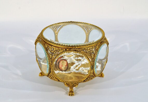 Gold Plated Ormolu Filigree Jewelry Casket - image 9