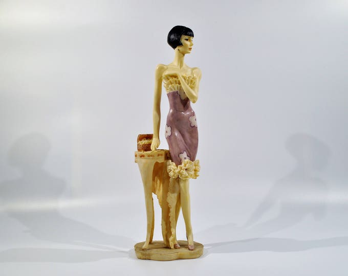 Art Deco Statue of a 1920's Woman/woman Statue Resin/art Deco Woman Statue/art Deco Ladies