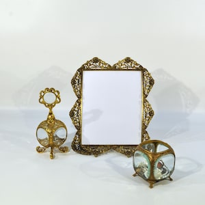 Vintage Filigree Ornate Brass Frame/Victorian Style Picture Frame