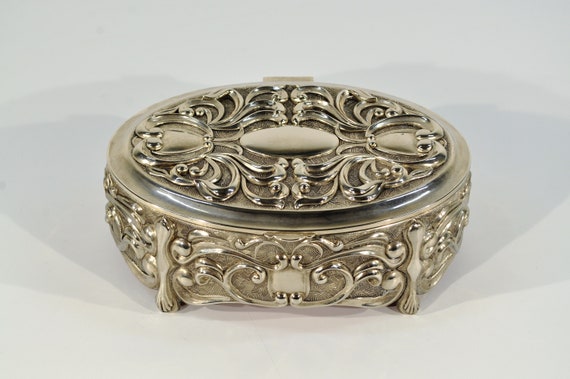 Silver Plated Jewelry Box/ vintage silver jewelry Box,/ silver Jewelry Box / Art nouveau jewelry box