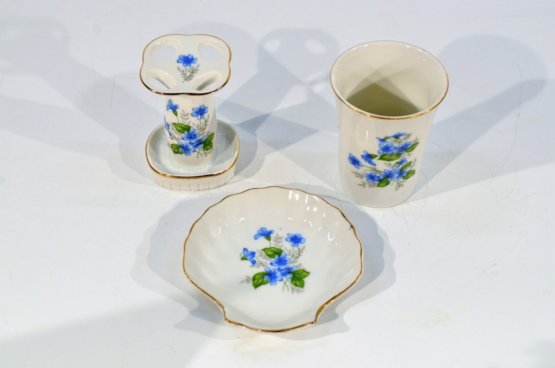 Vintage Porcelain Bathroom Set 3 PC. /farmhouse Blue & White Bathroom