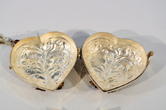 Heart Shaped Metal Trinket Box/Clutch - image 5