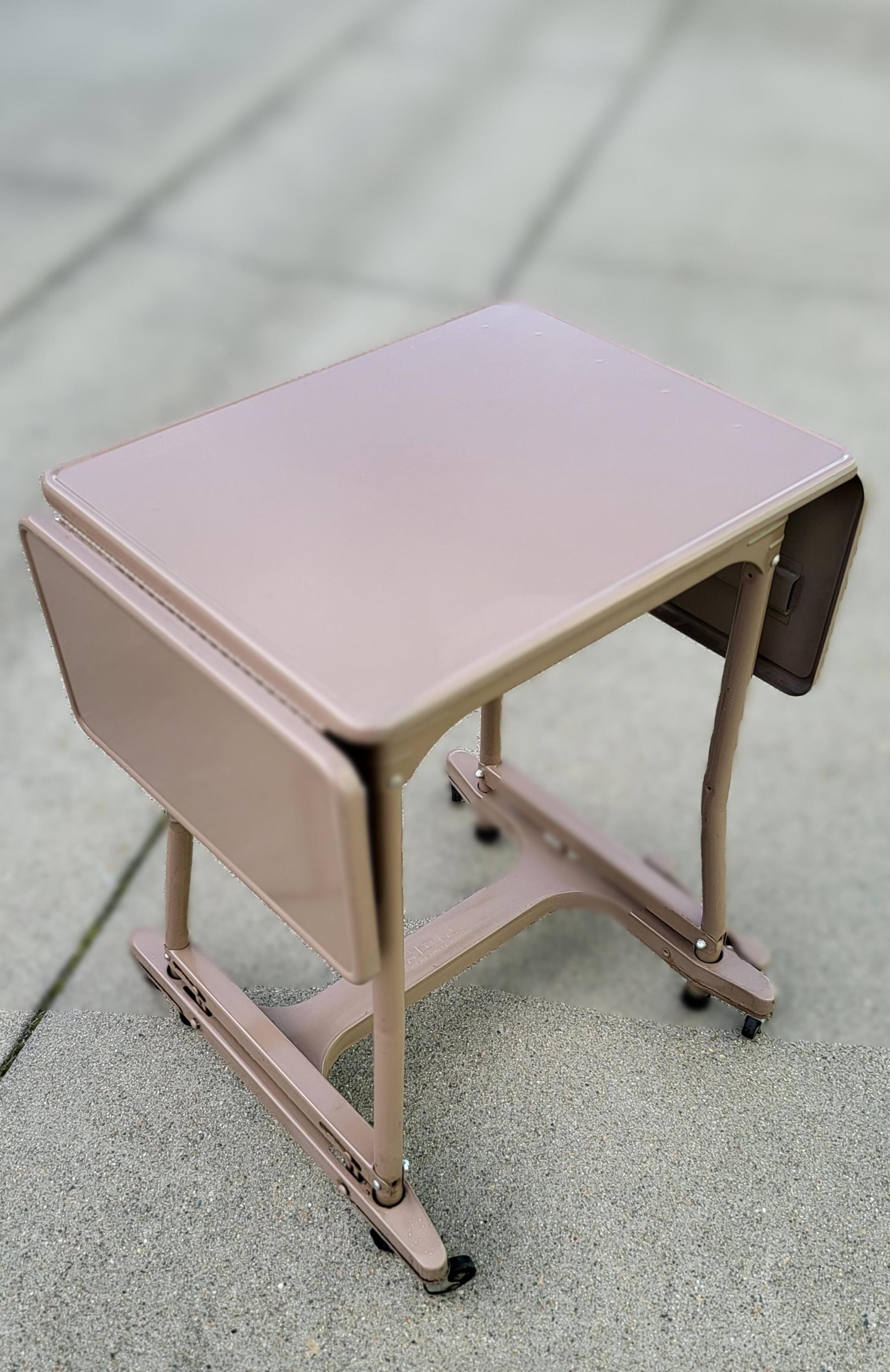 ヴィンテージ ローリングテーブル Vintage Metal Rolling Table - Etsy