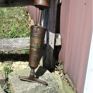 Antique Hand Pump Manual Vacuum Sweeper Feeny Mfg Co Muncie IN